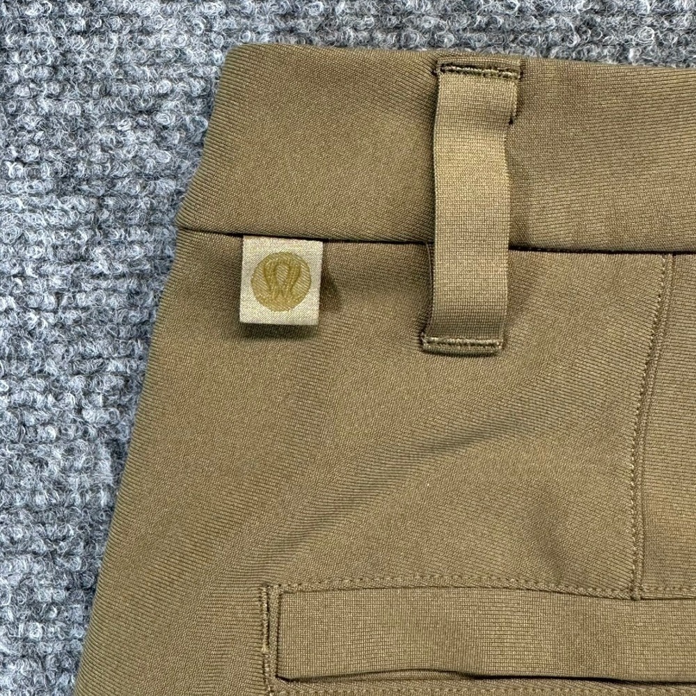 Lululemon Men's Performance Pants Khaki Size 32 Technical Fabric Casual Workwear - Picture 3 of 9